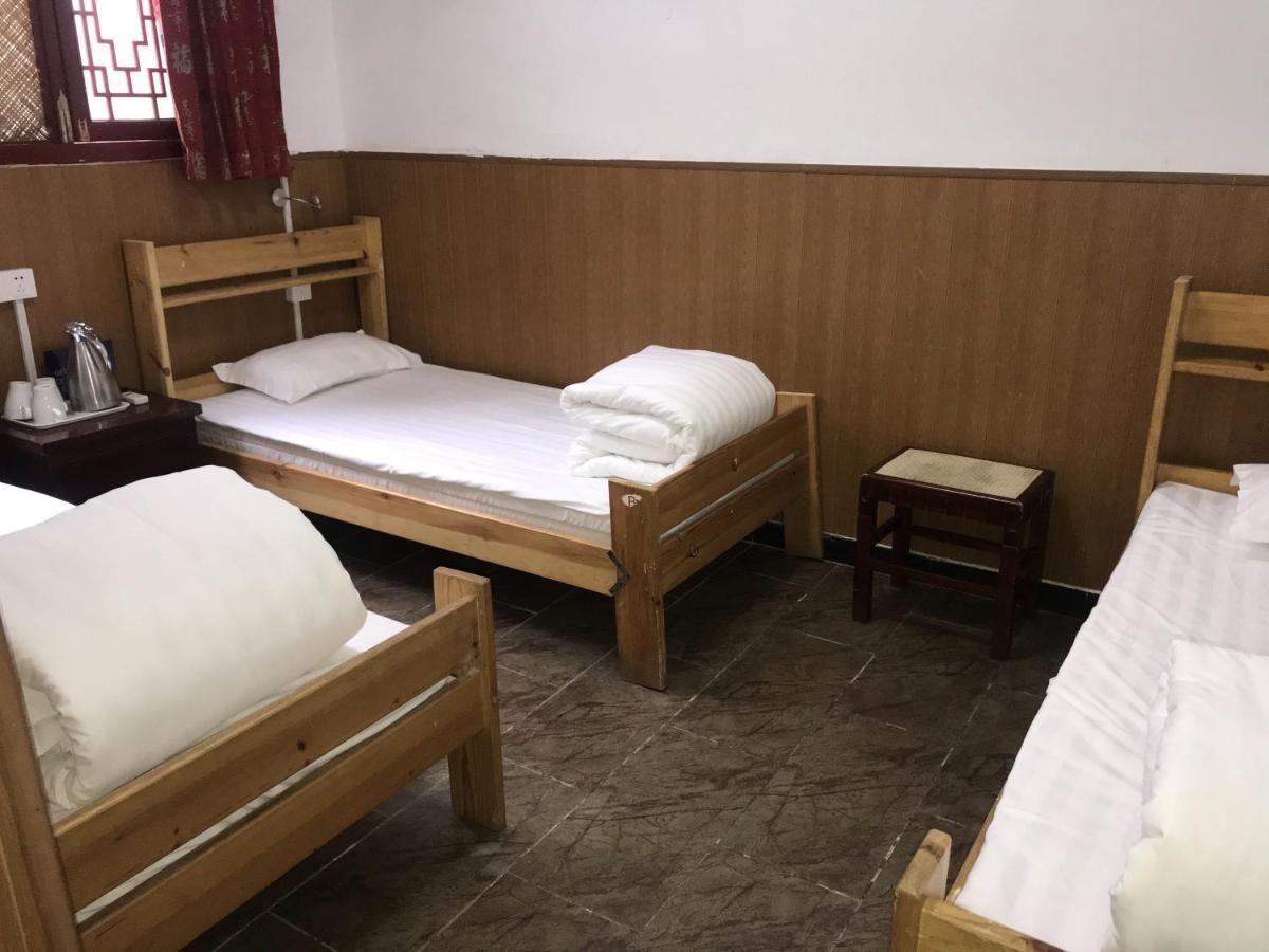 Leo Hostel Пекин Екстериор снимка